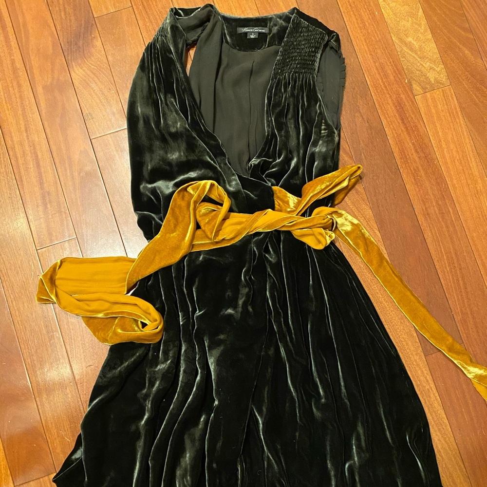 Velvet black/dark brown dress